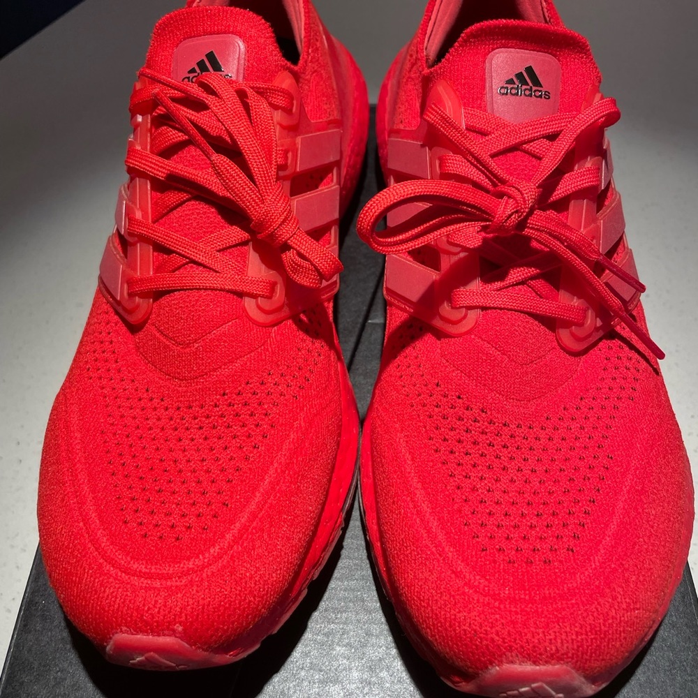 Adidas Ultraboost 21. Size 9.5 mens